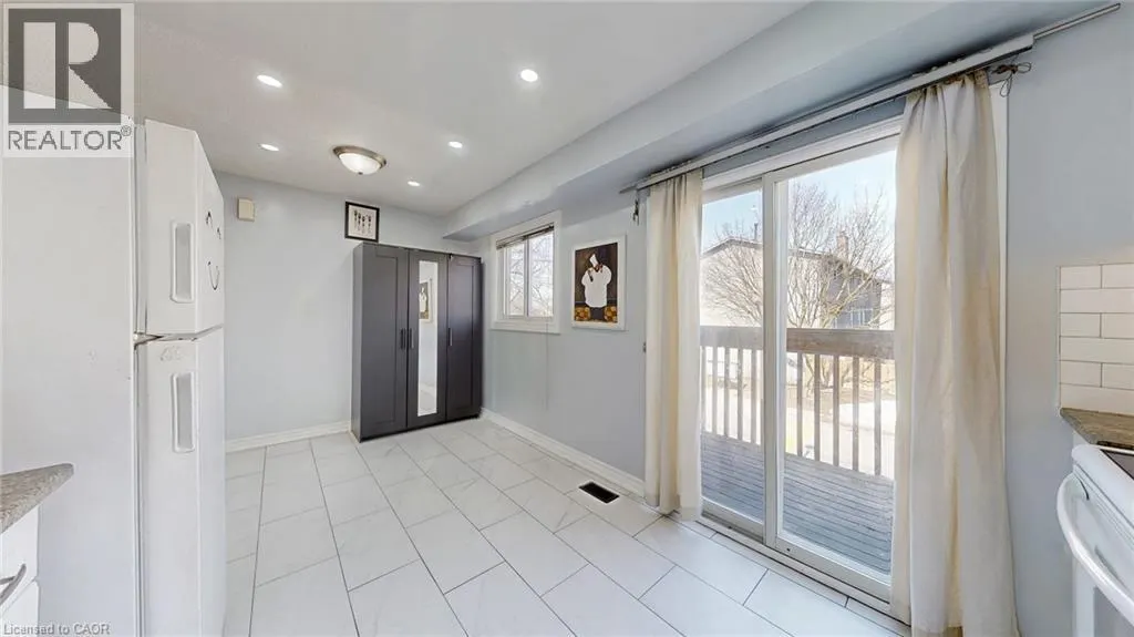 1155 PARAMOUNT Drive Unit# 43, #43