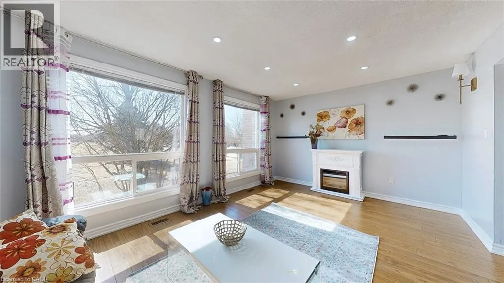 1155 PARAMOUNT Drive Unit# 43, #43