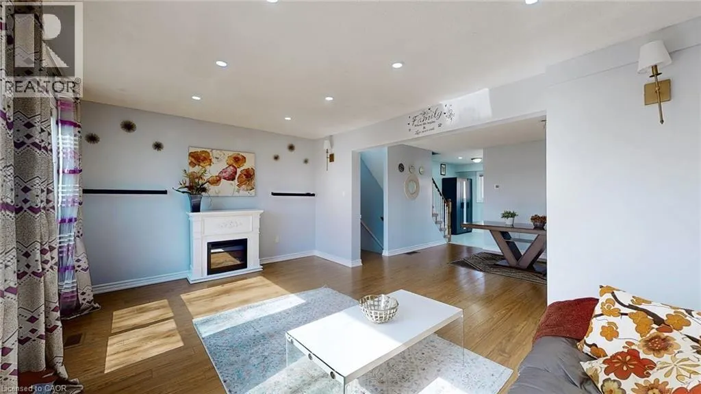 1155 PARAMOUNT Drive Unit# 43, #43