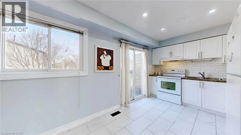 1155 PARAMOUNT Drive Unit# 43, #43