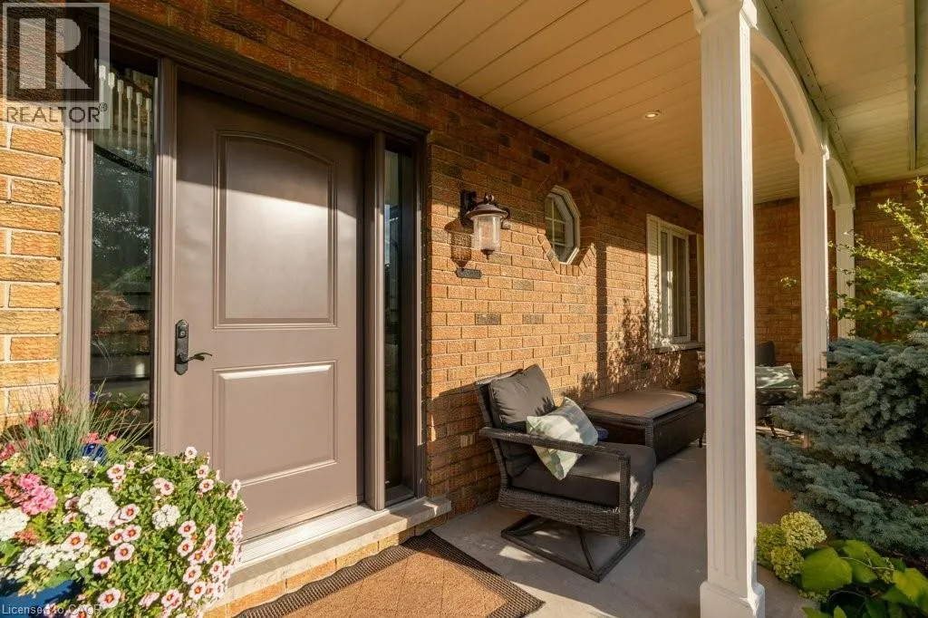 22 ROEHAMPTON Court