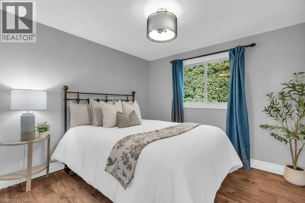 22 ROEHAMPTON Court
