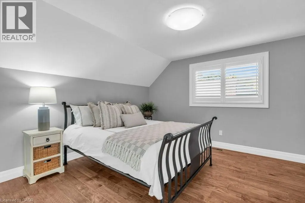 22 ROEHAMPTON Court