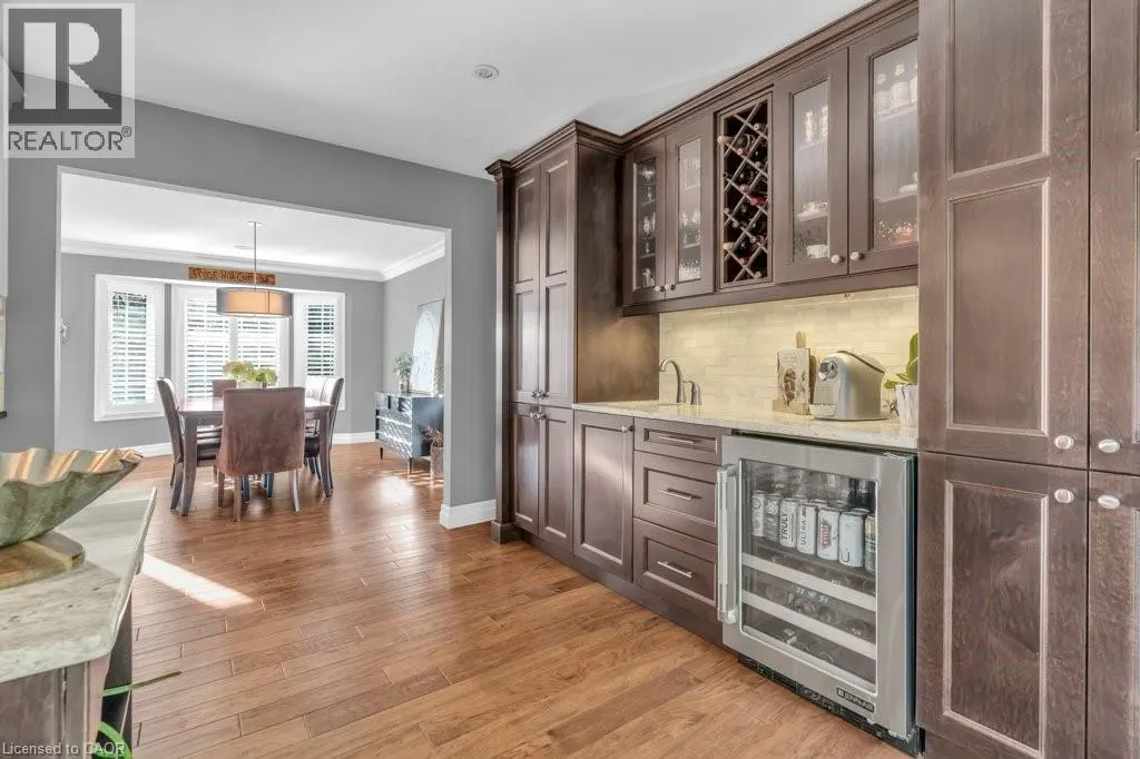 22 ROEHAMPTON Court