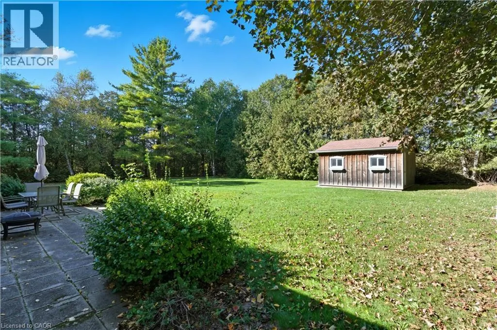 1043 SAFARI Road