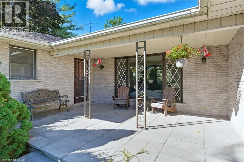 1043 SAFARI Road