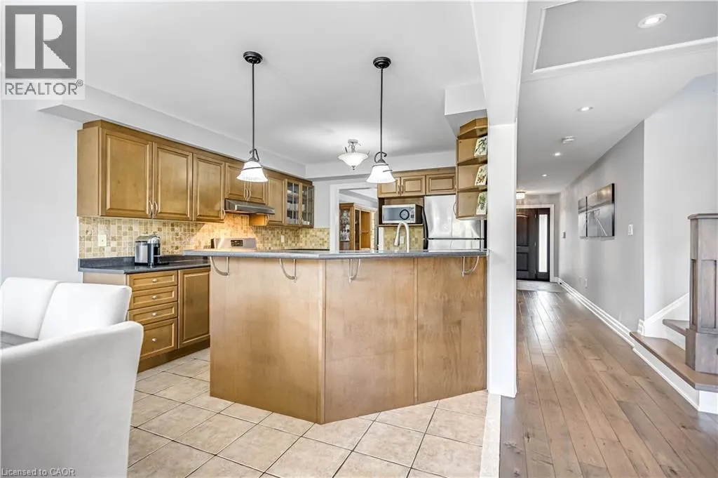 2403 WHITEHORN Drive