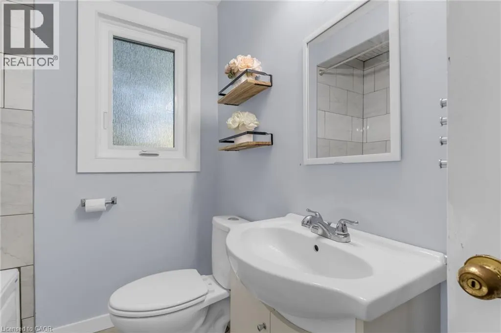 306 WEST 2ND Street