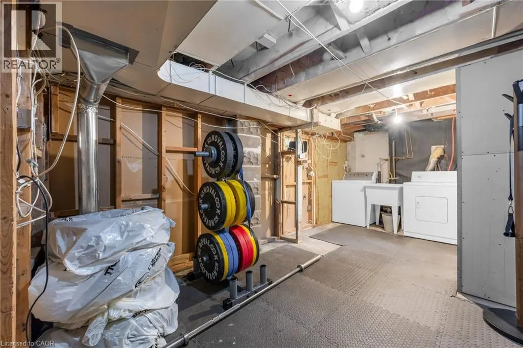 306 WEST 2ND Street