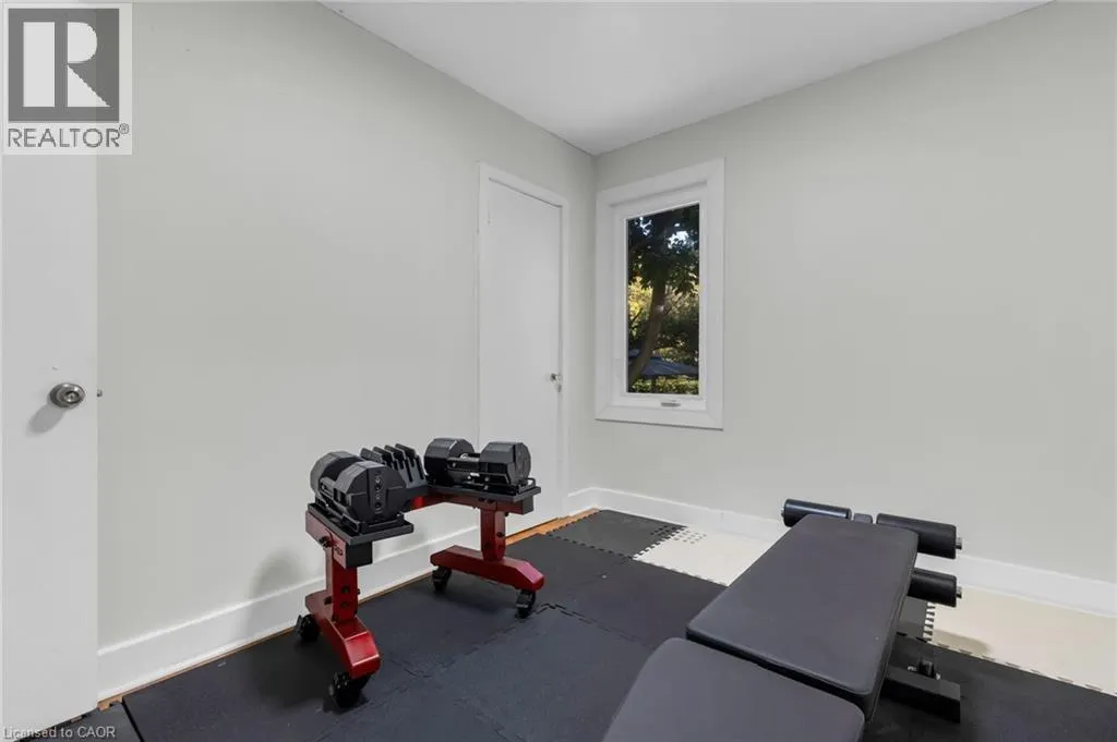 306 WEST 2ND Street