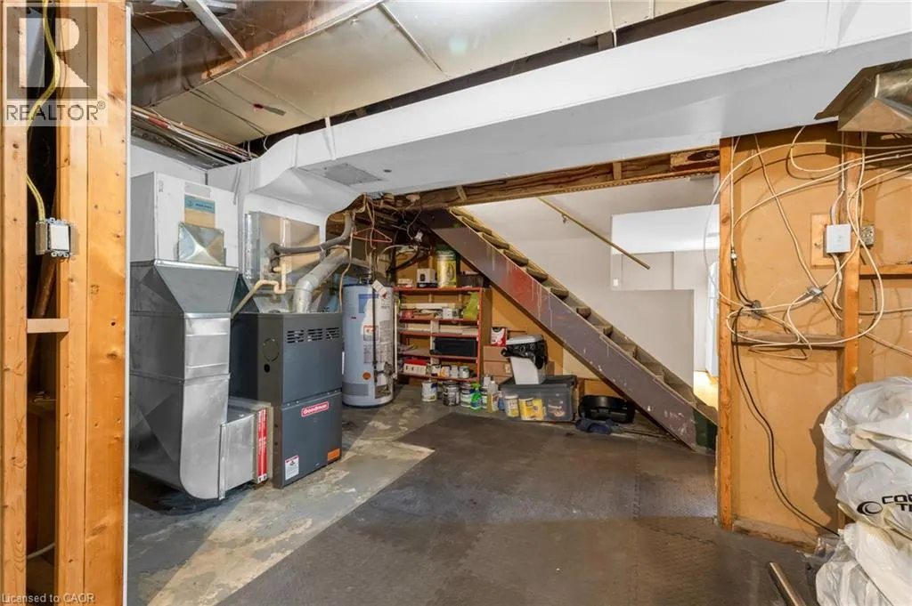 306 WEST 2ND Street