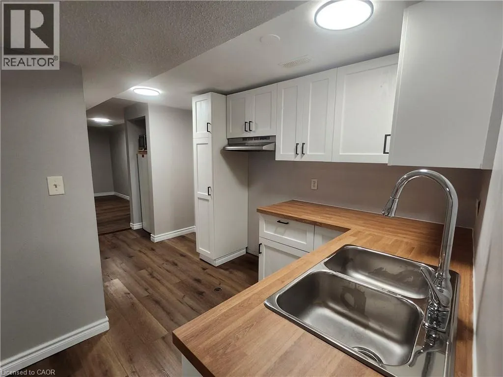 197B CEDARVALE Crescent Unit# Lower, #Lower