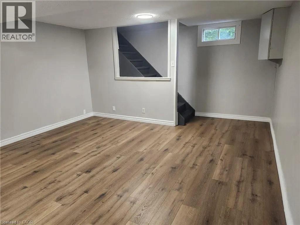 197B CEDARVALE Crescent Unit# Lower, #Lower
