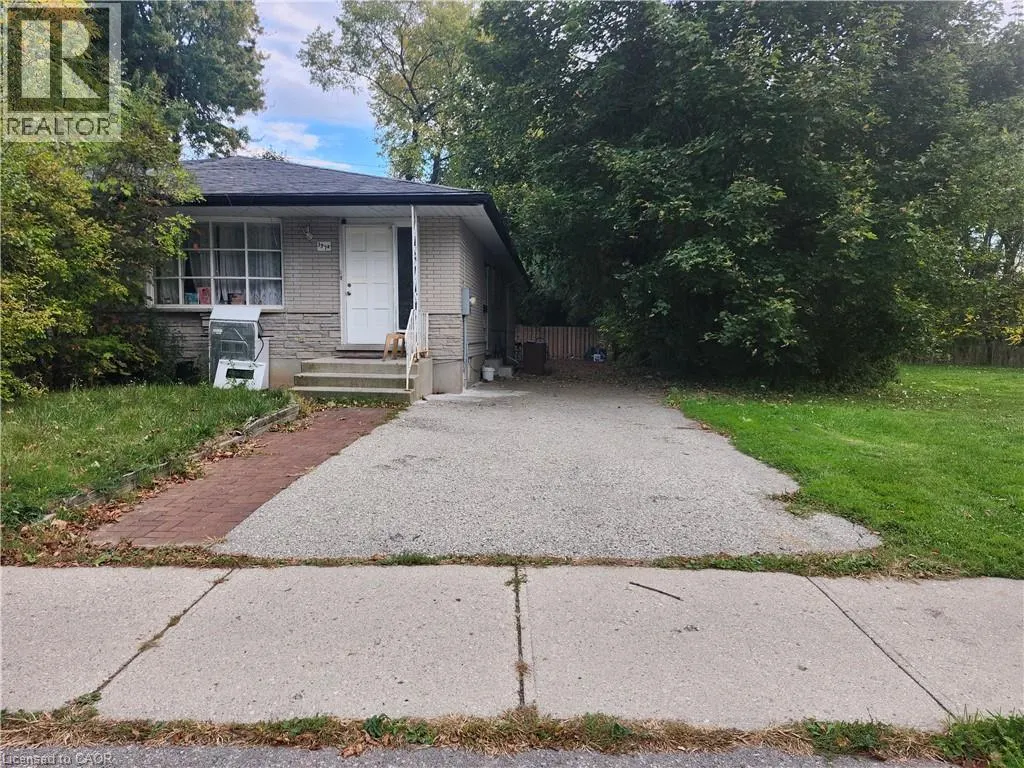 197B CEDARVALE Crescent Unit# Lower, #Lower