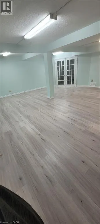 382 QUEEN Street W Unit# Lower Studio