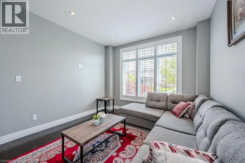 78 DOLMAN Street
