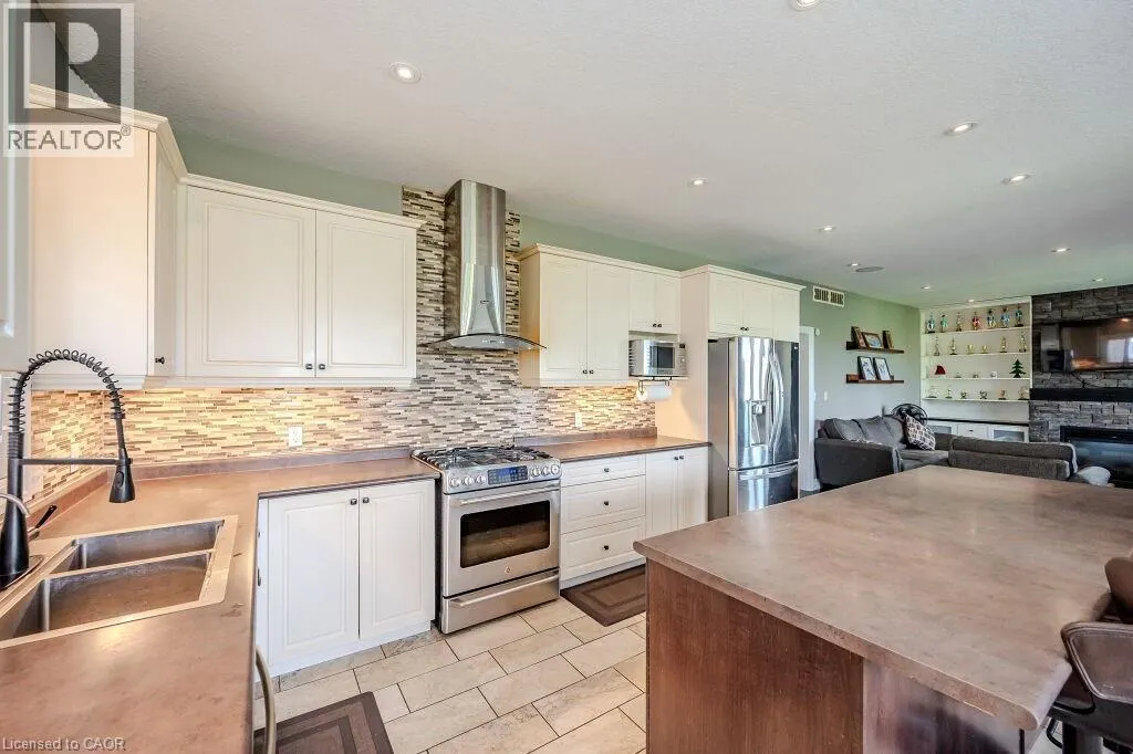 78 DOLMAN Street