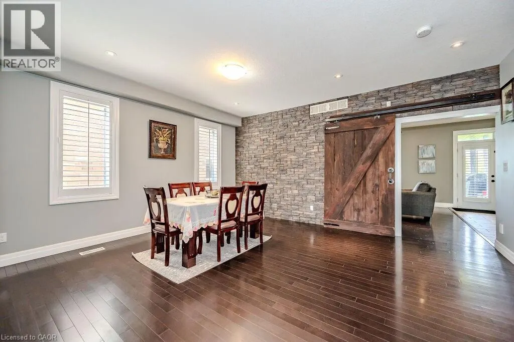 78 DOLMAN Street