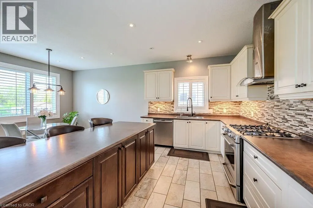78 DOLMAN Street