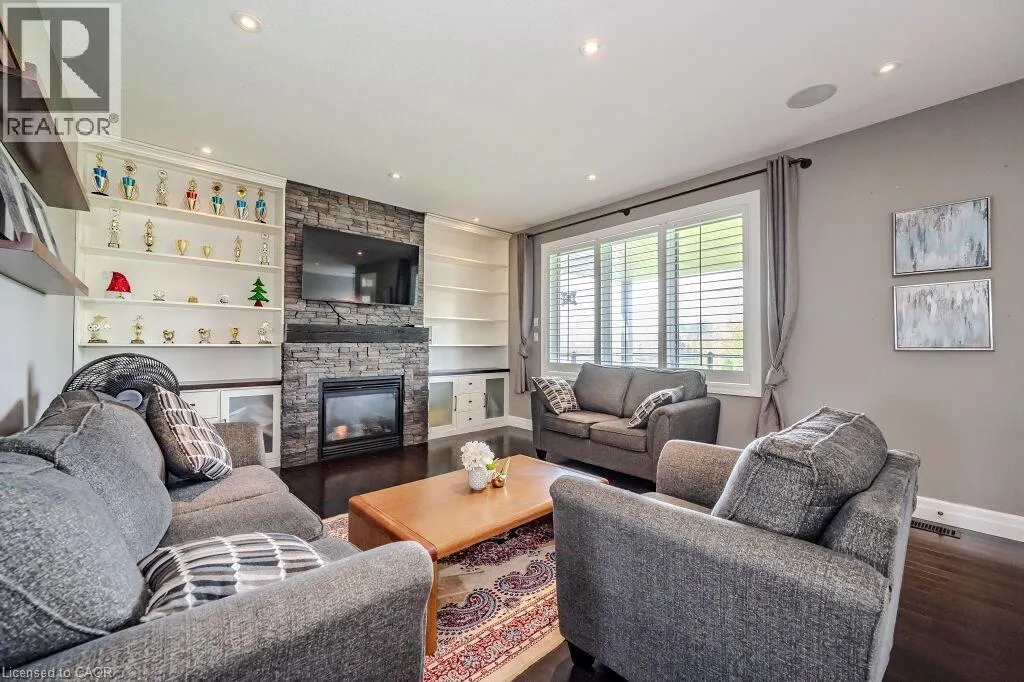 78 DOLMAN Street