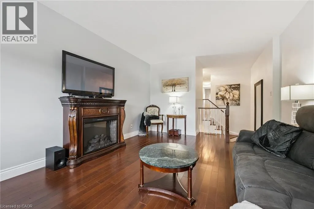 41 YORKVILLE Drive