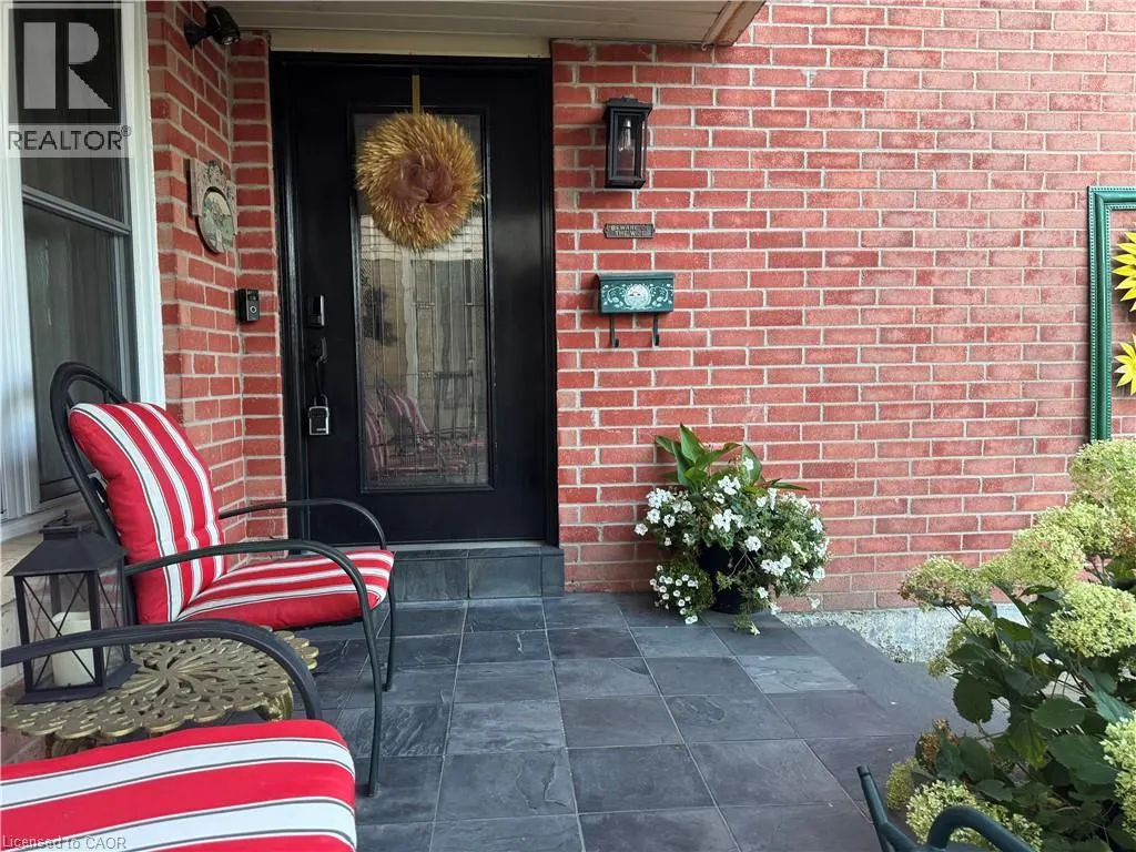 41 YORKVILLE Drive