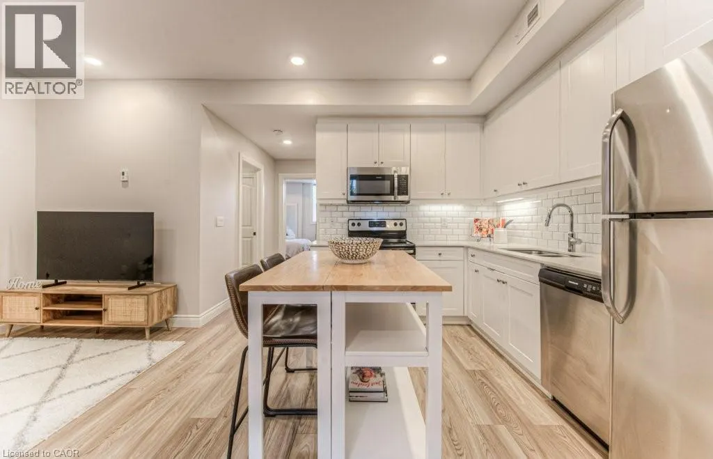 112 UNION Street E Unit# A103, #A103