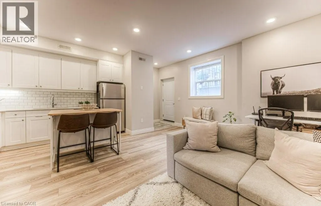 112 UNION Street E Unit# A103, #A103