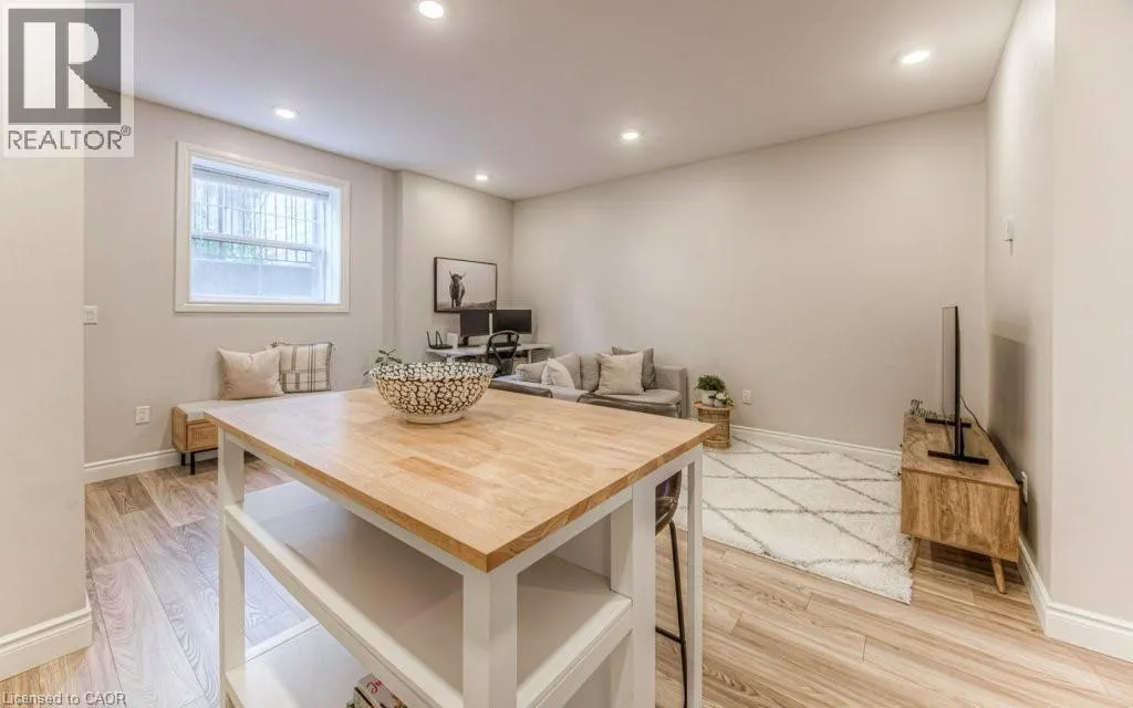 112 UNION Street E Unit# A103, #A103