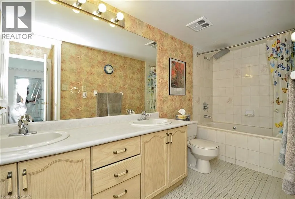 237 KING Street W Unit# 1210, #1210