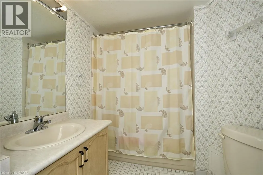 237 KING Street W Unit# 1210, #1210