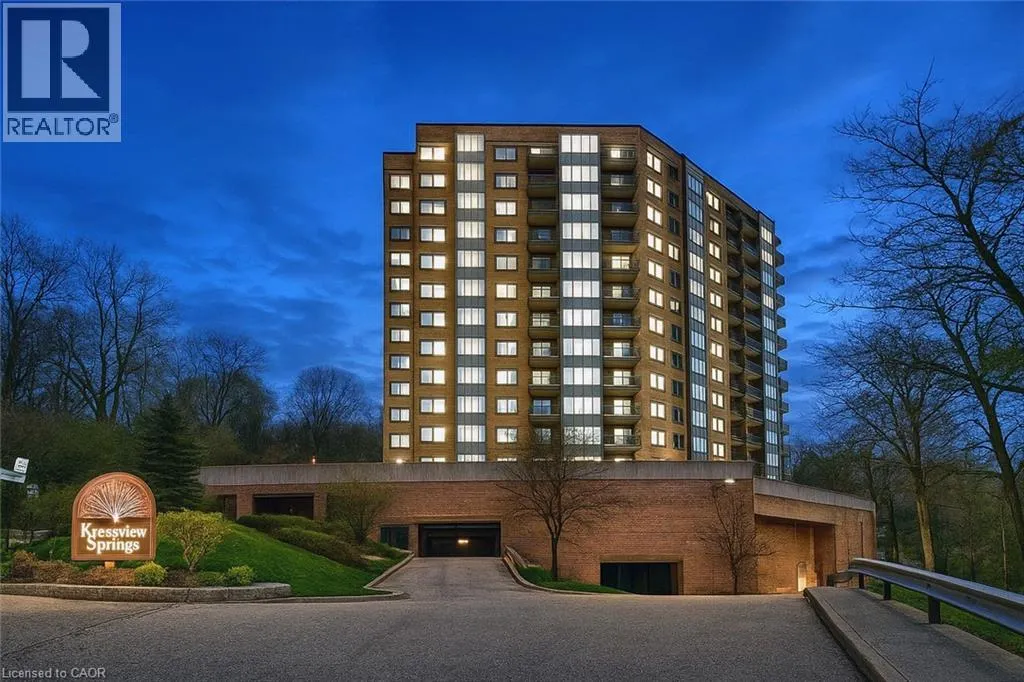 237 KING Street W Unit# 1210, #1210
