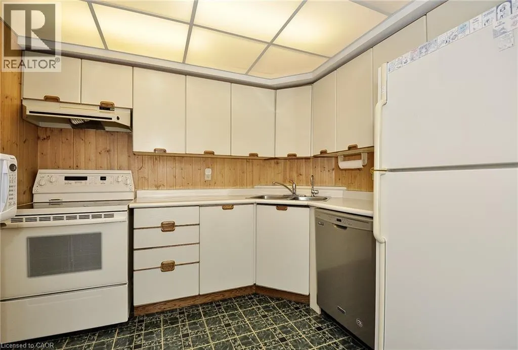 237 KING Street W Unit# 1210, #1210