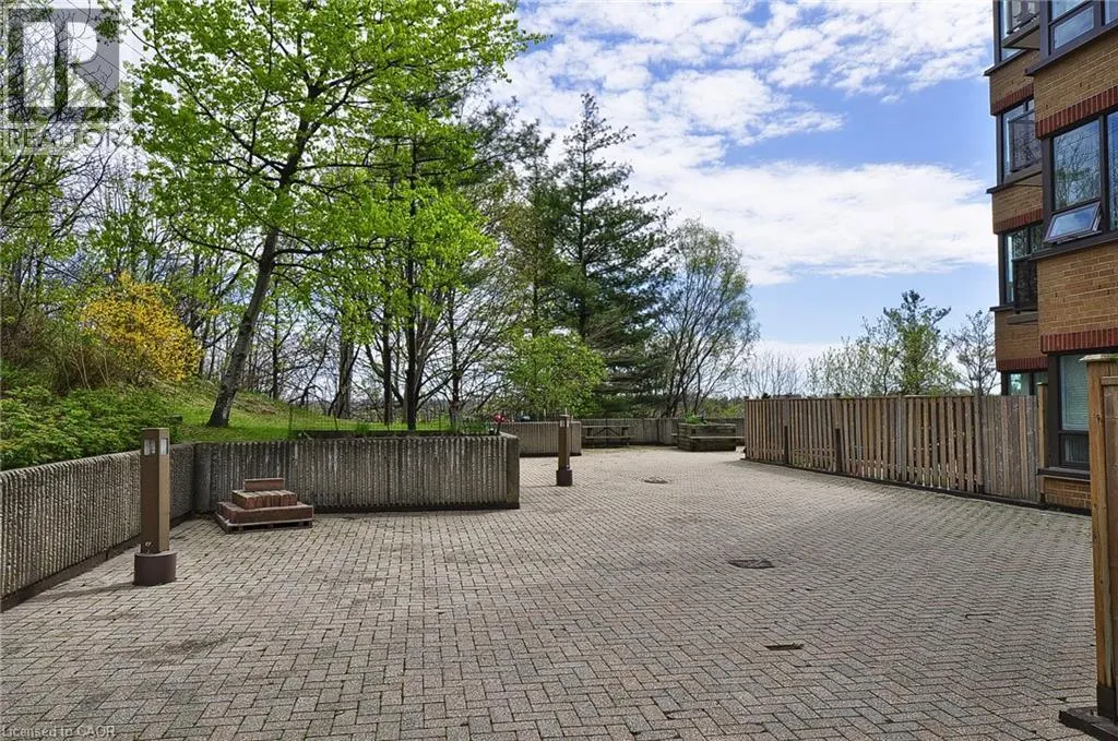 237 KING Street W Unit# 1210, #1210