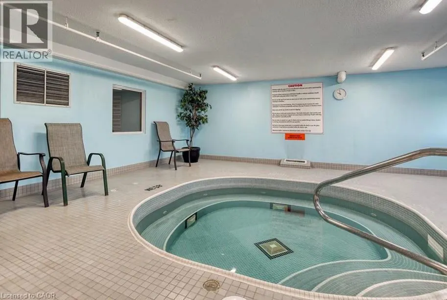 237 KING Street W Unit# 1210, #1210