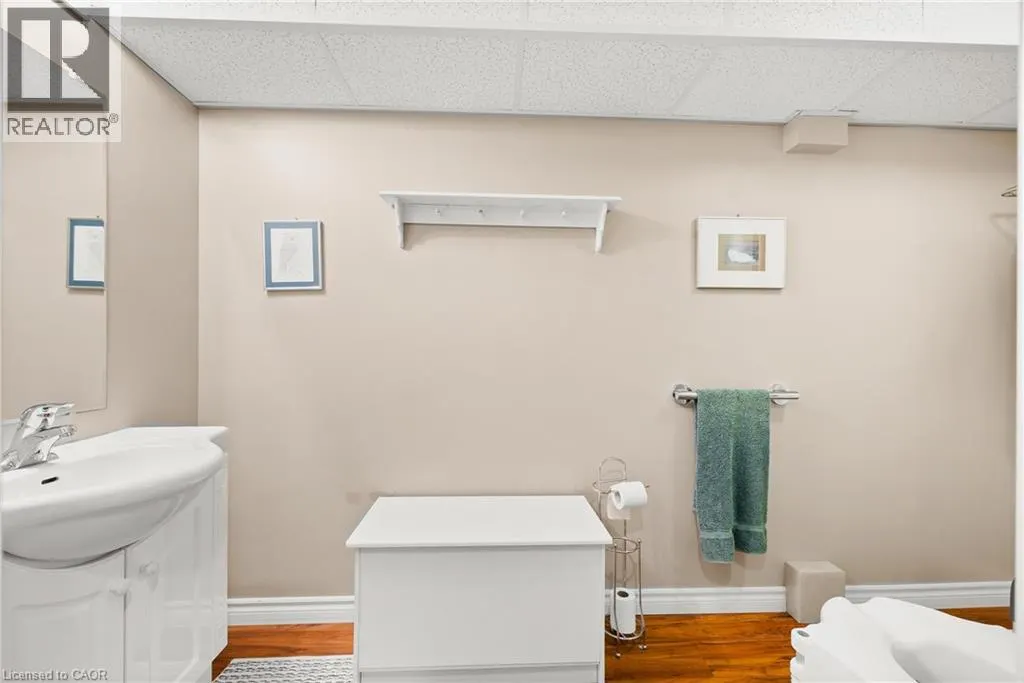 460 WATERLOO Street Unit# 2, #2