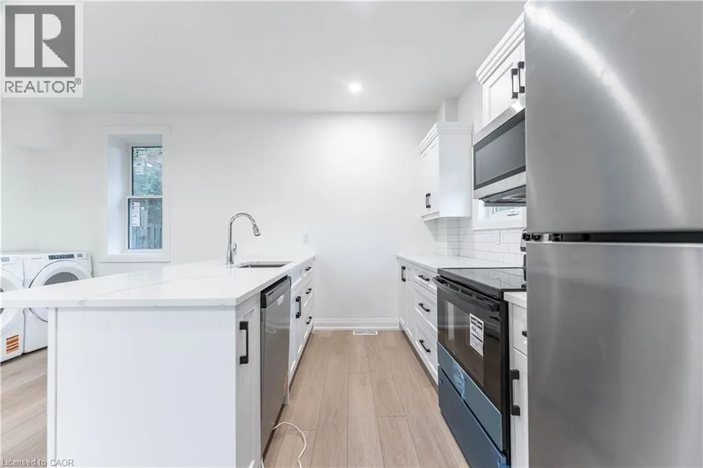 10 BAY Avenue Unit# 1, #1