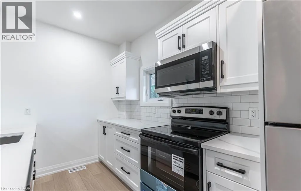 10 BAY Avenue Unit# 1, #1