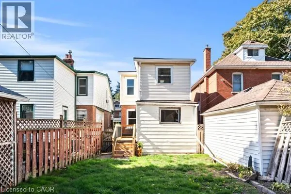 105 ROTHSAY Avenue