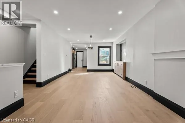 105 ROTHSAY Avenue