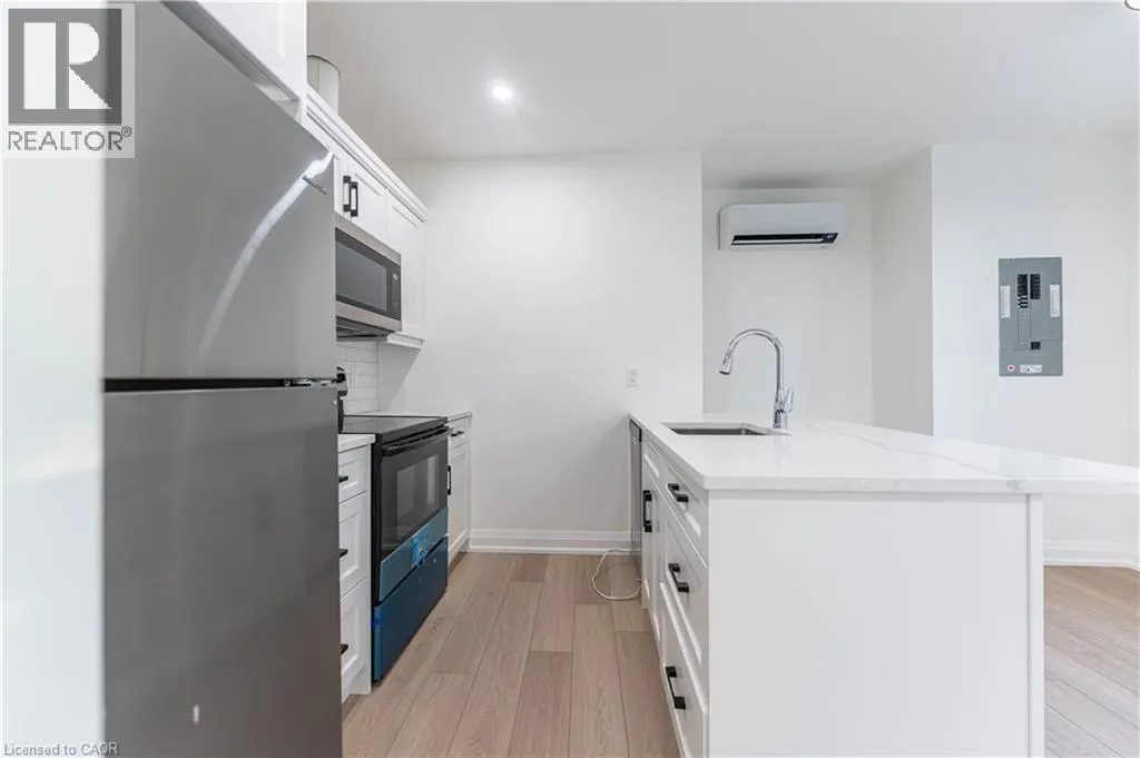 10 BAY Avenue Unit# 2, #2