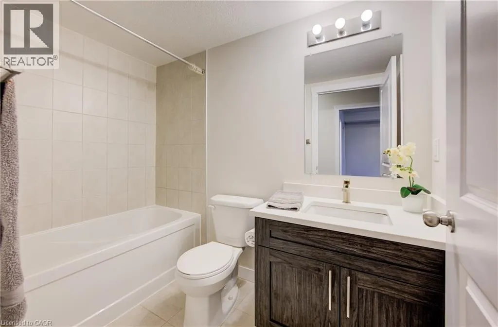 160 ROCHEFORT Street Unit# C-18, #C-18