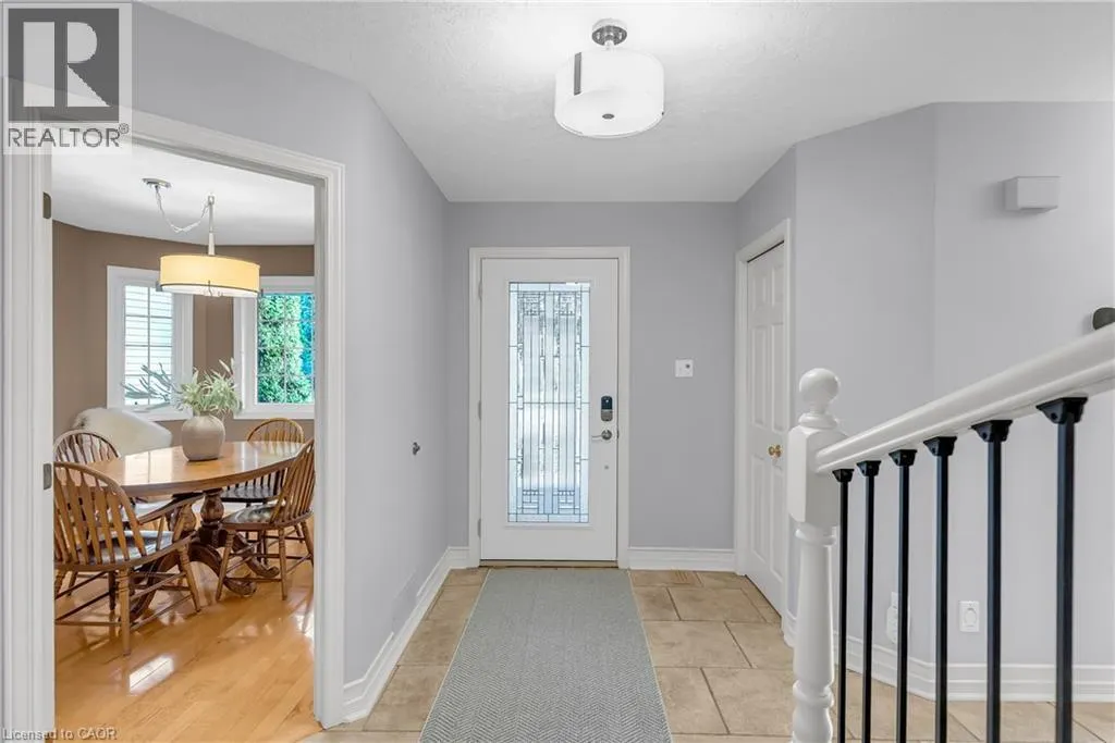 214 DARTMOOR Crescent