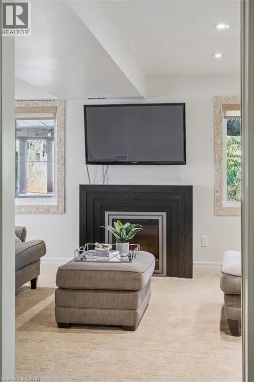 461 WOODBINE Avenue