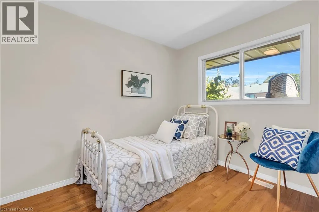 352 VANIER Drive