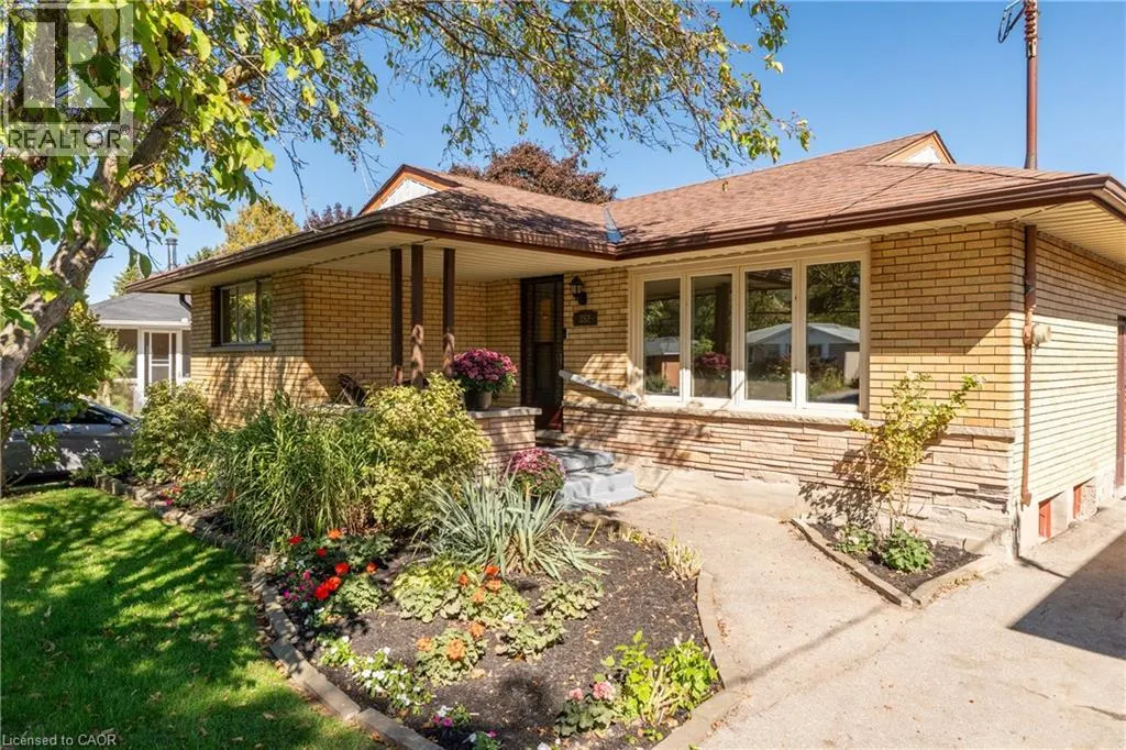352 VANIER Drive