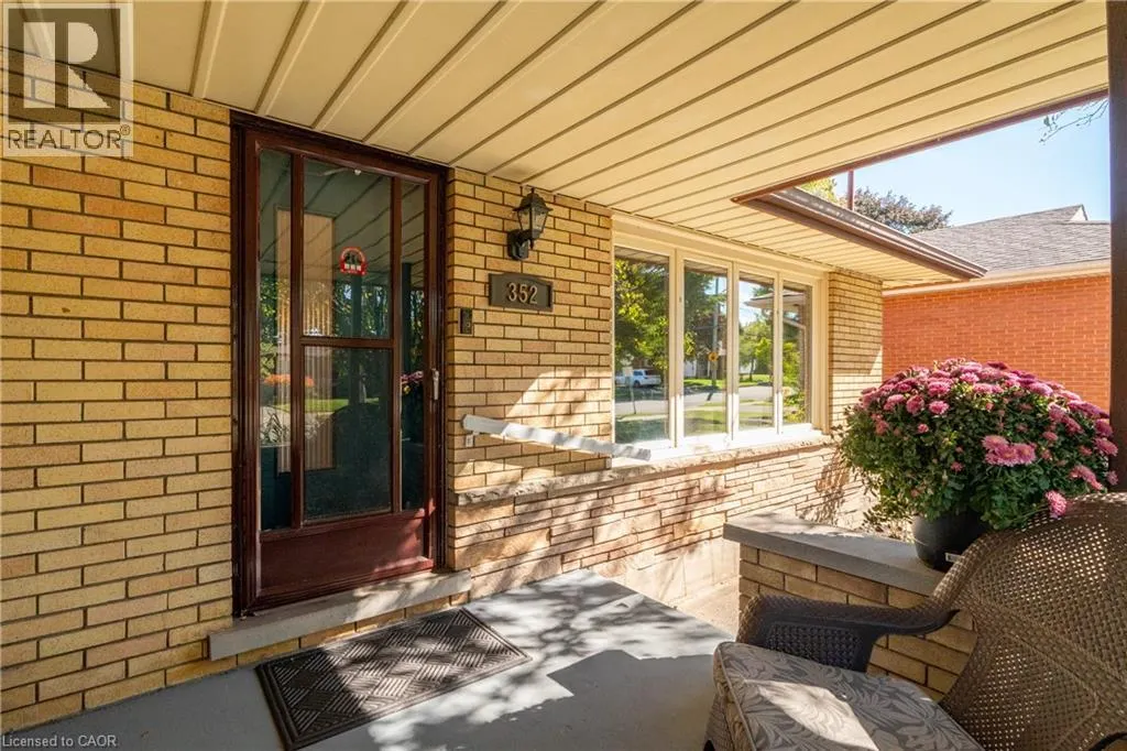 352 VANIER Drive