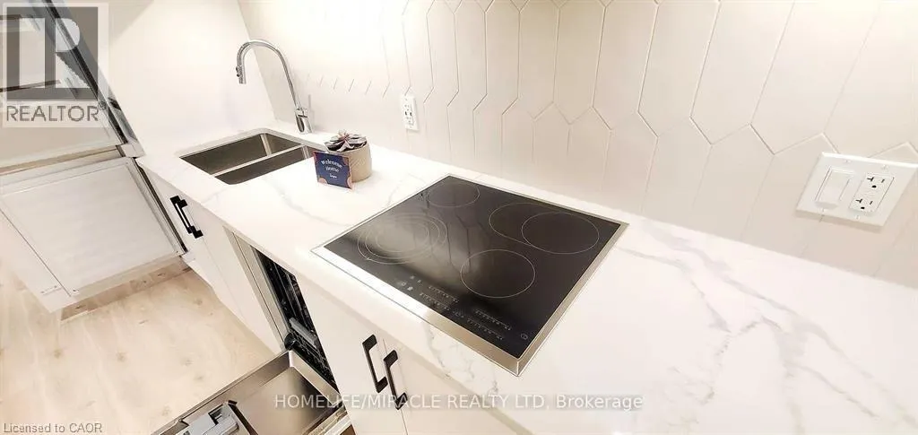 741 KING Street W Unit# 306, #306
