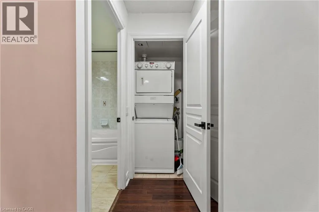 15 NORTHTOWN Way Unit# 1222, #1222