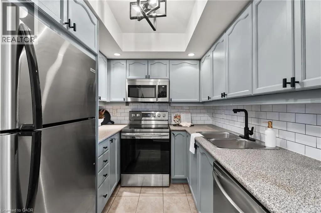 15 NORTHTOWN Way Unit# 1222, #1222